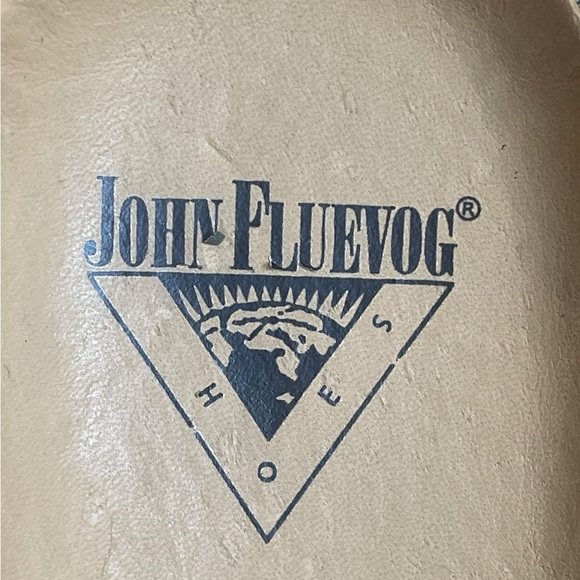 JOHN FLUEVOG soft black color
PERFORATED DERBY SNEAKER size 10 - Picture 9 of 14